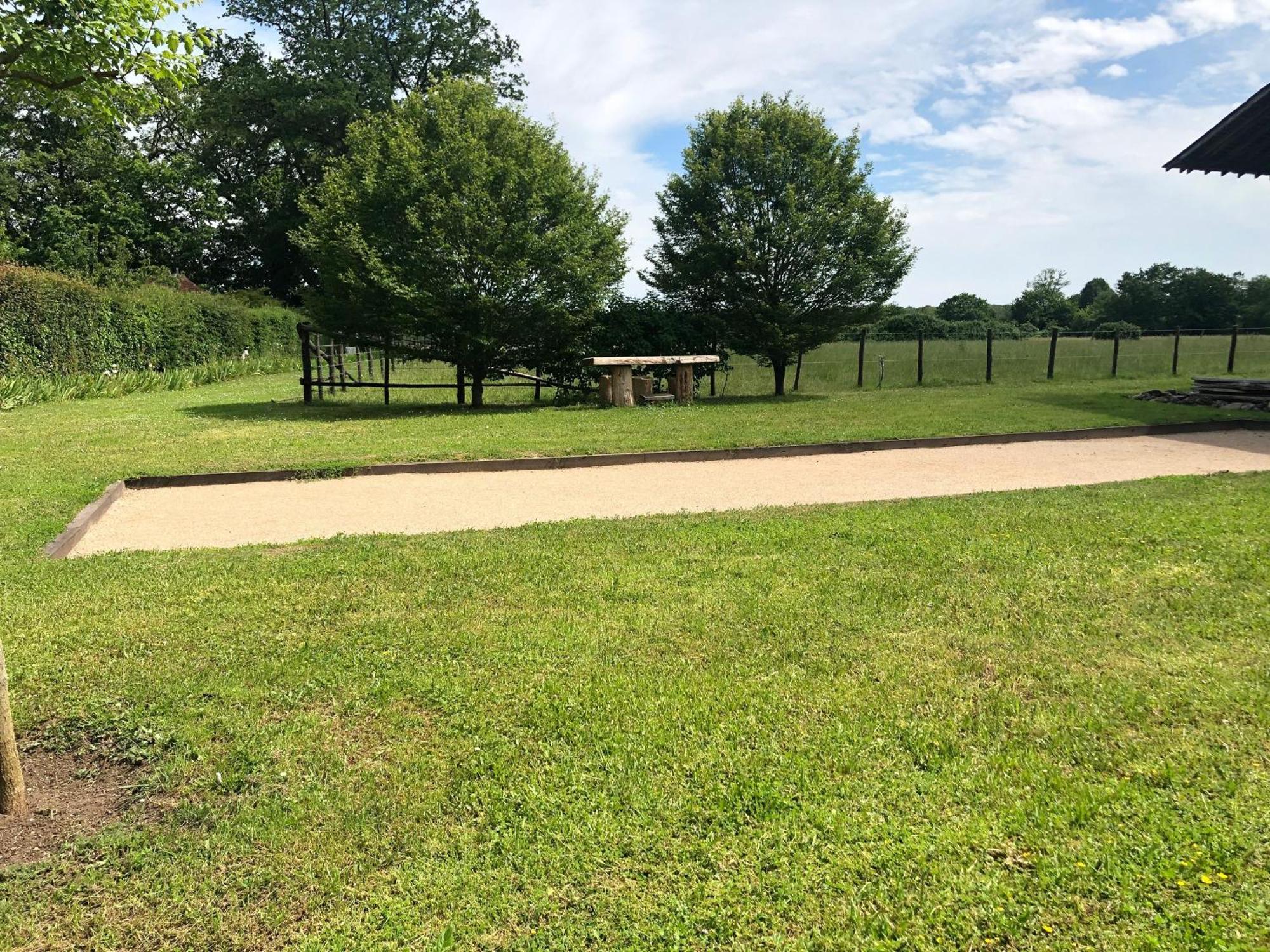 Gite Charmant Avec Piscine Chauffee, Tennis Et Jardin Pres De Beaumont-Sur-Sarthe - Fr-1-410-214 Villa Maresche Luaran gambar